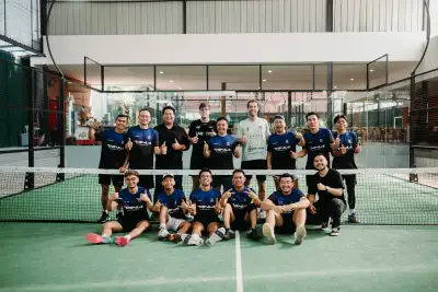 Tania Motorsport Main Padel Bareng DC PADEL di Le Padel Bandung